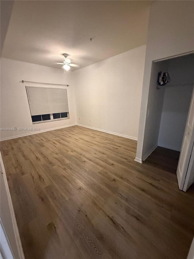 Foto del edificio - 4003 Santa Maria Dr