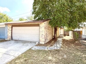 Building Photo - 7806 Winsford Dr