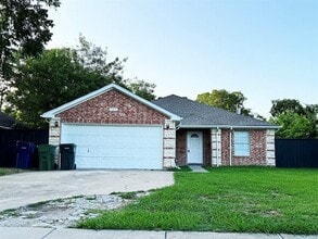 Building Photo - 149 E Marguerita Dr