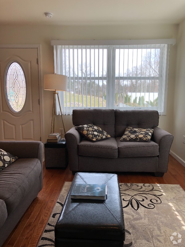 Apartments For Rent in Danville East, PA with Hardwood Floors 7