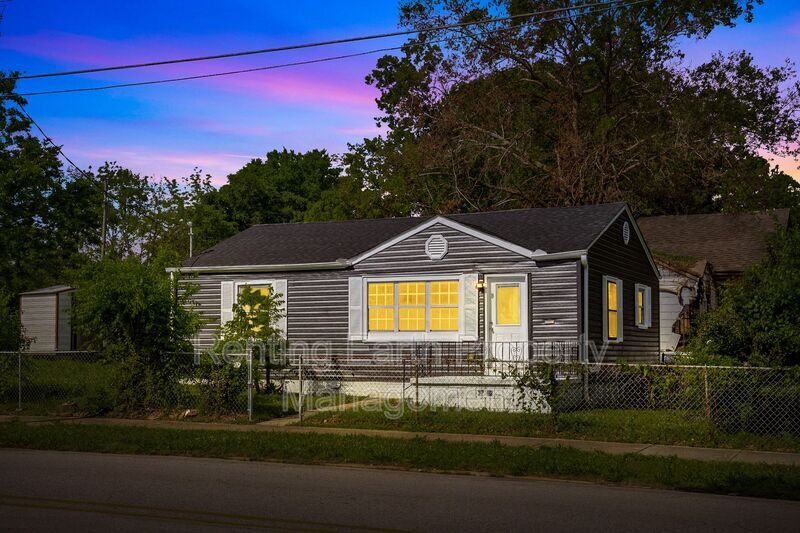 Foto principal - 3120 25th St N