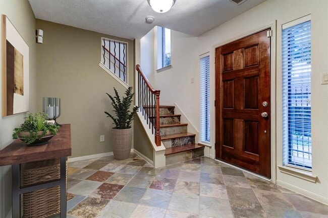 Photo - Impeccably Maintained Midtown Townhome wit...