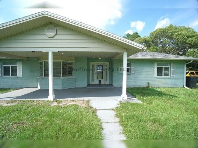 Foto del edificio - Spacious 2-Bedroom Ranch Home in Odessa