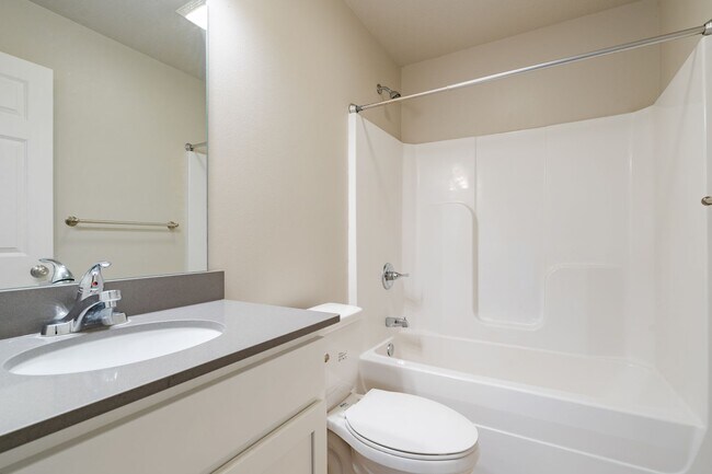 Building Photo - Modern Elegance Beckons at Summerland Park...