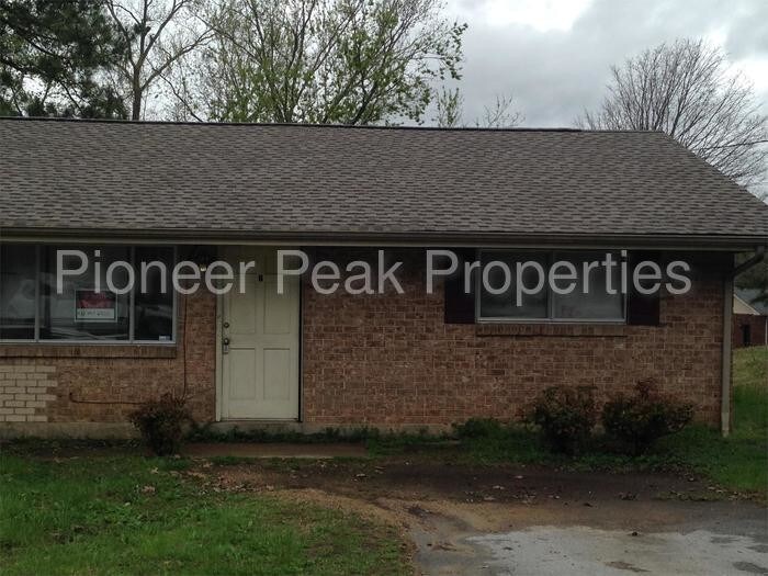 Foto principal - 7841 Basswood Ln