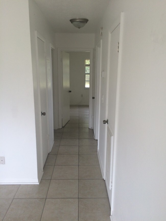 Foto del edificio - 12613-12615 Curley St