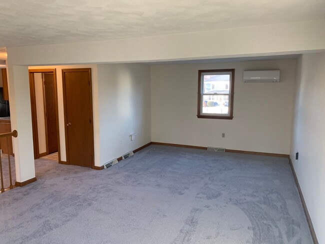 Foto del edificio - |Single Family W/Yard| Spacious 3 Bed 2.5 ...