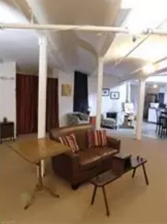 Foto del edificio - 2337 W 11th St