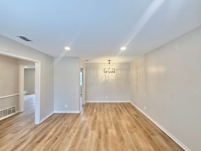 Building Photo - Tour today! Stunning 4-bedroom, 2-bath beauty!