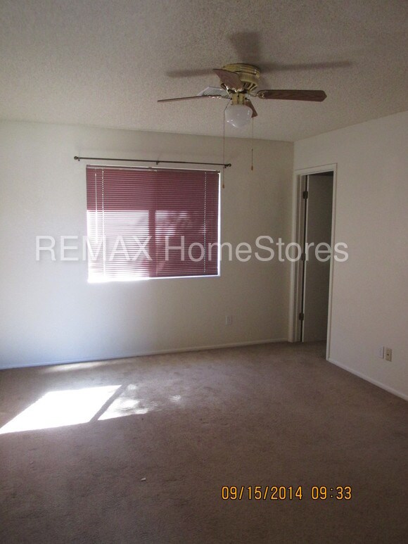 Building Photo - 829 Silverwood Dr