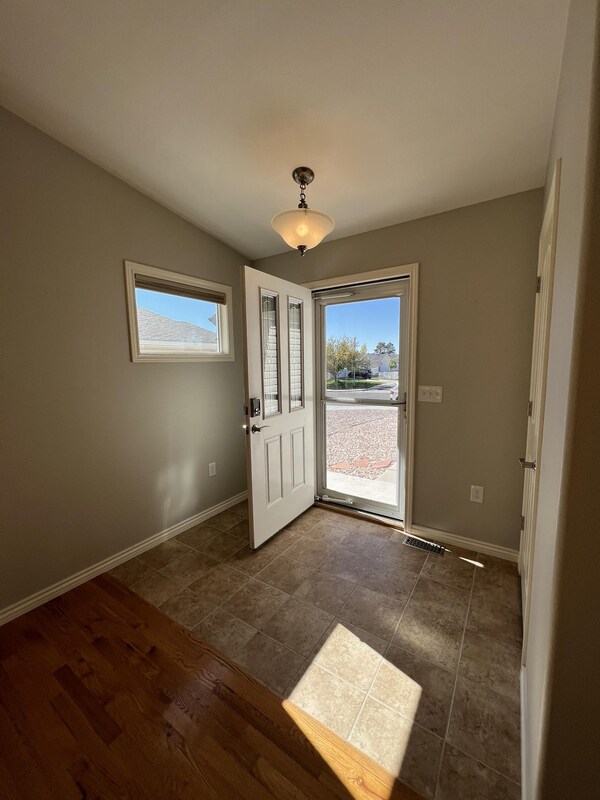 Foto del edificio - 6003 Crow Rd