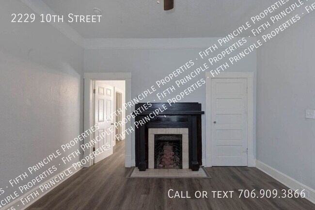 Foto del edificio - 2229 10th St
