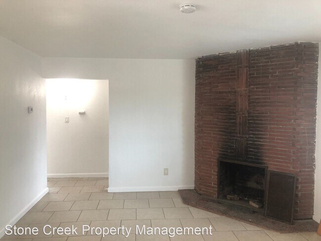 Building Photo - 2 br, 1 bath House - 2062 Oneil Wy.