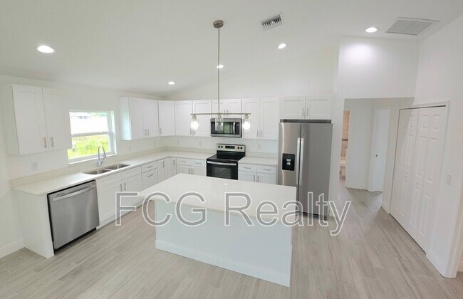Building Photo - 135 Juniper Cir