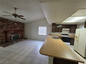 Building Photo - 3214 Anacapa Way