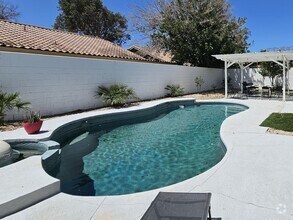 Building Photo - 69911 Willow Ln
