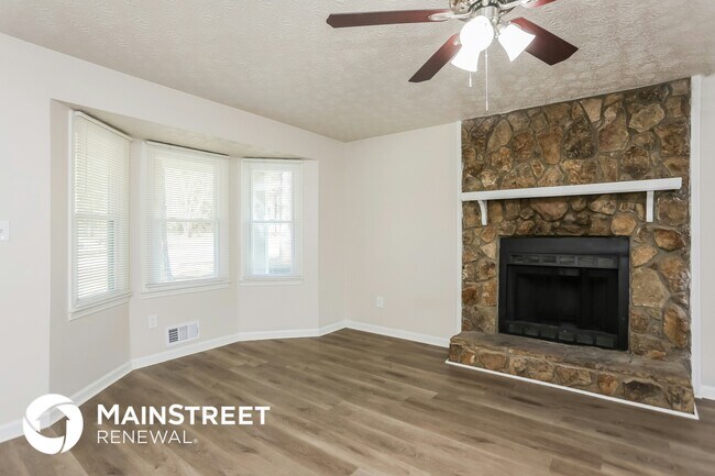 Foto del edificio - 570 Knollwood Dr