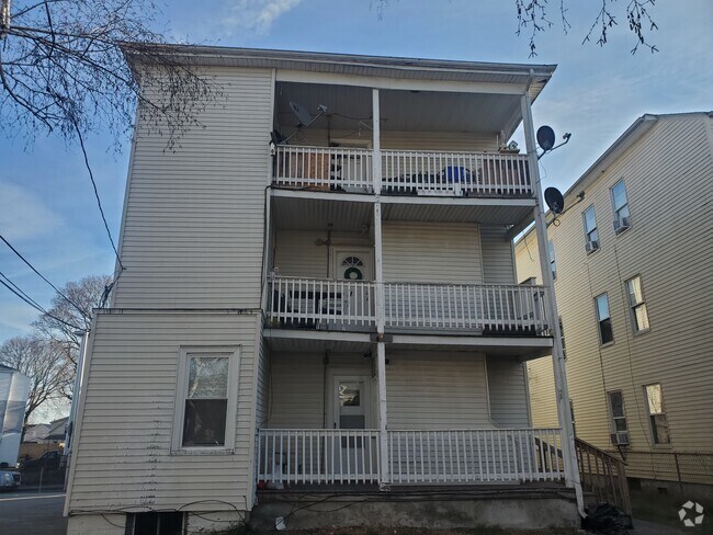Building Photo - 25 Hacker St