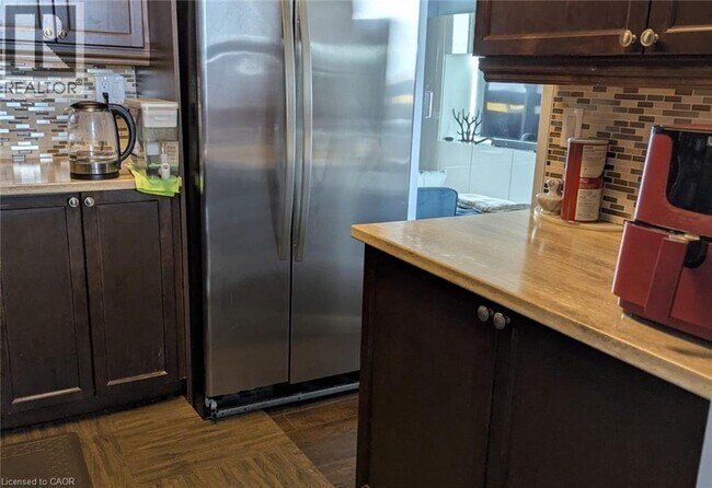 Photo du bâtiment - 2020 Jasmine Crescent