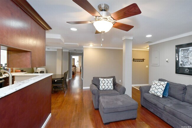 Foto del edificio - 36 Barstow Rd