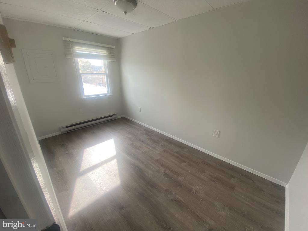 Foto del edificio - 314 W Market St