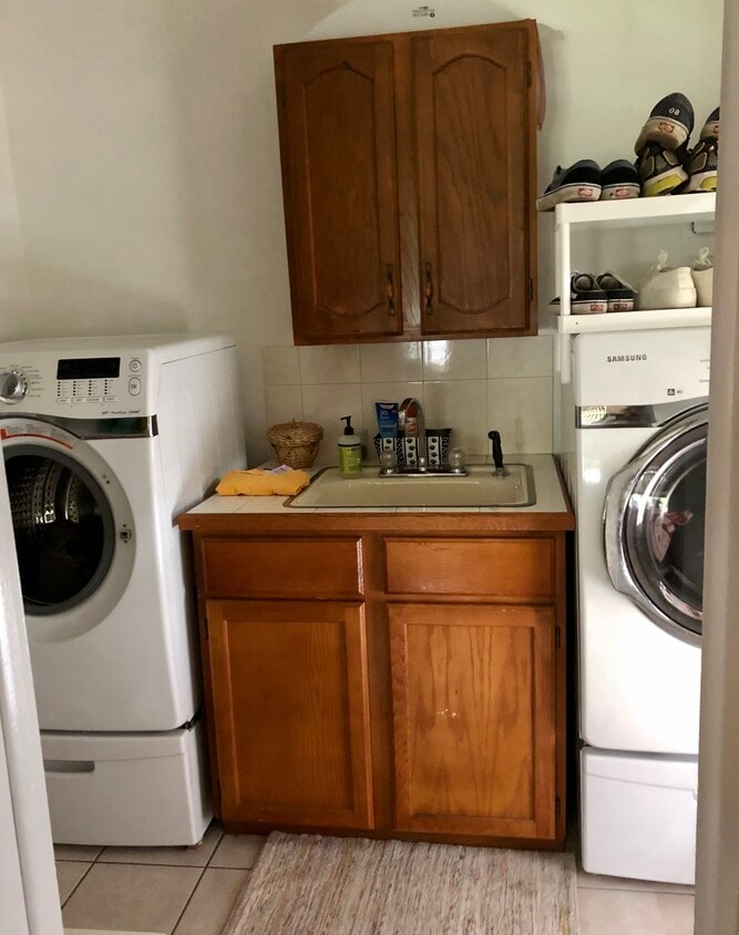 Foto principal - 3048 AMES ST