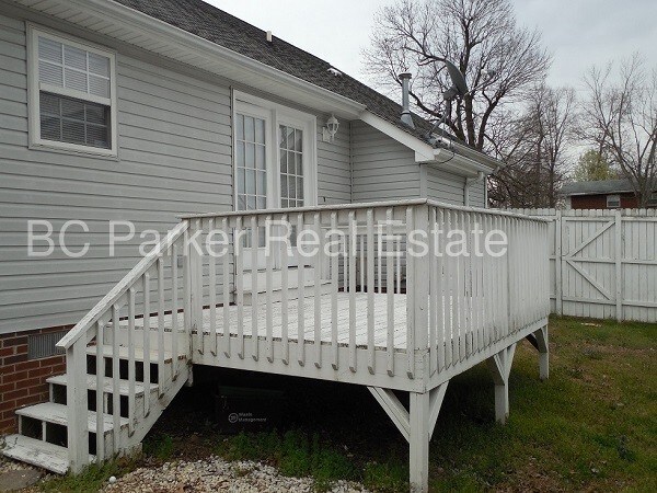 Building Photo - 3 Bedroom 2 Bath House