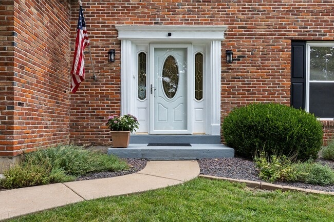 Foto del edificio - 701 Oak Run Ln