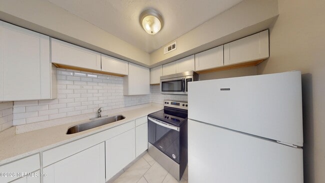 Building Photo - 2877 Post St