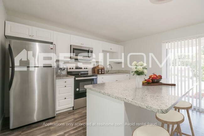 Foto del edificio - 7184 Fireside St