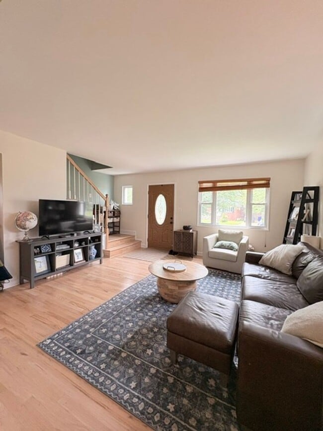 Building Photo - 13520 Grenoble Dr