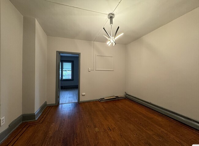 Unit 2 - 39 Bishop St