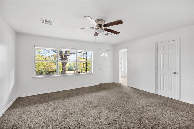 Foto del edificio - 531 Coe Rd