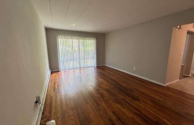 Foto del edificio - 539 Lowell Ave