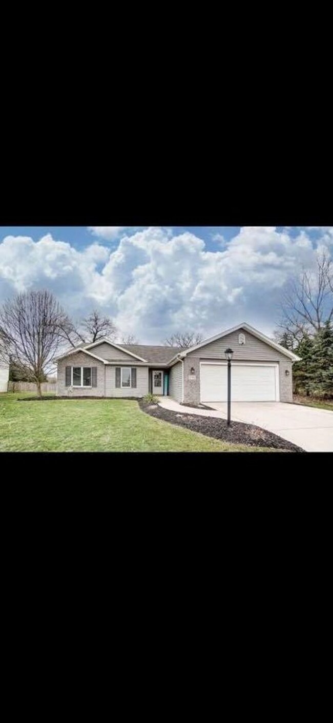 3119 Marguerite Dr, Huntertown, IN 46748 House Rental in Huntertown