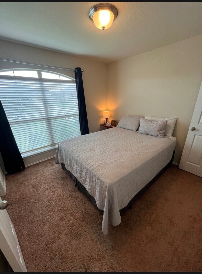 Foto del edificio - 3116 Keathley Dr