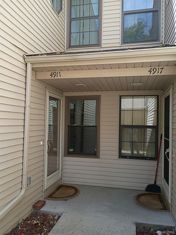 Foto del edificio - 4911 Oak Hill Dr