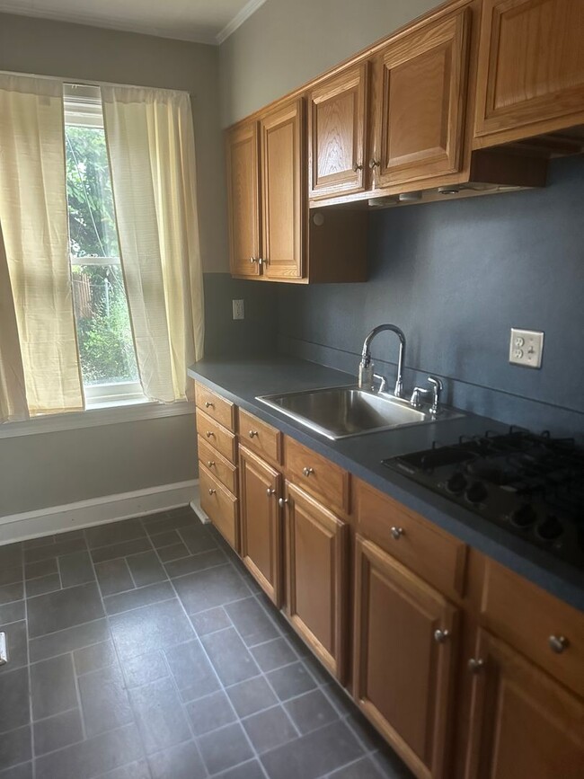 Foto del edificio - Charming Corner Townhome in Wilmington's N...