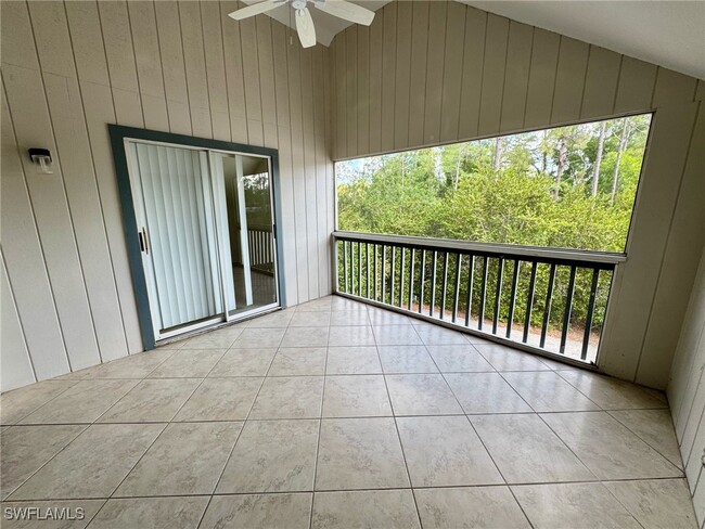 Building Photo - 6560 Sandalwood Ln