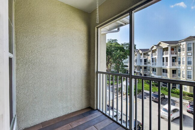 Foto del edificio - 8290 Gate Pkwy W