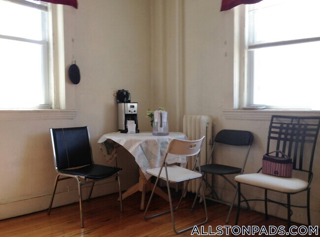 Building Photo - 215 Harvard Ave