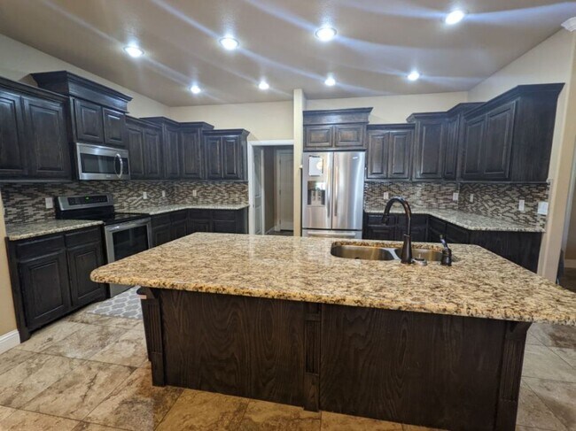 Foto del edificio - 4320 Springwood Dr