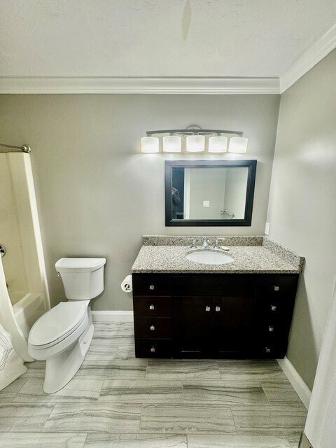 Foto del edificio - 700 Shore Dr