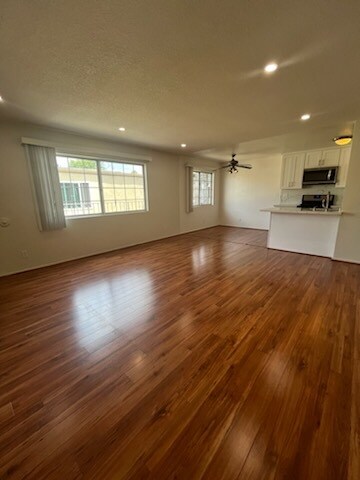 Building Photo - 5529 Fulcher Ave