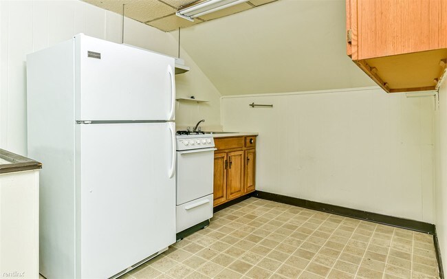 Building Photo - 2 br, 1 bath Apartment - 5977 Alder St Apt 4