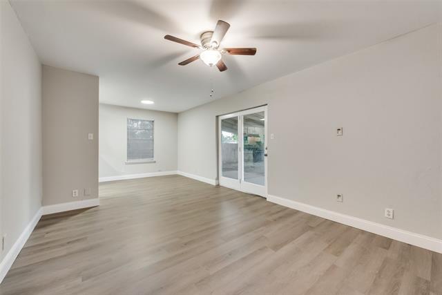 Building Photo - 6013 Barry Dr