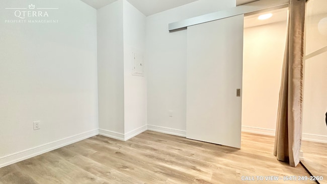 Photo du bâtiment - 1 Jarvis St