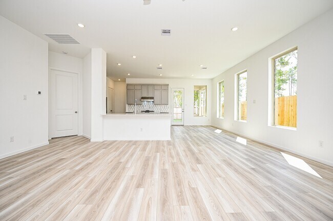 Building Photo - 8278 Boundary Waters Dr