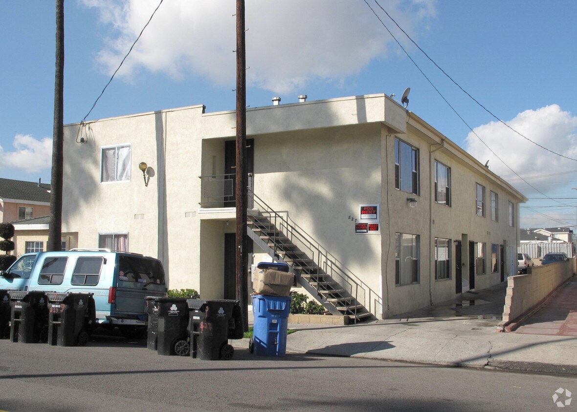 Primary Photo - 827 N Marine Ave