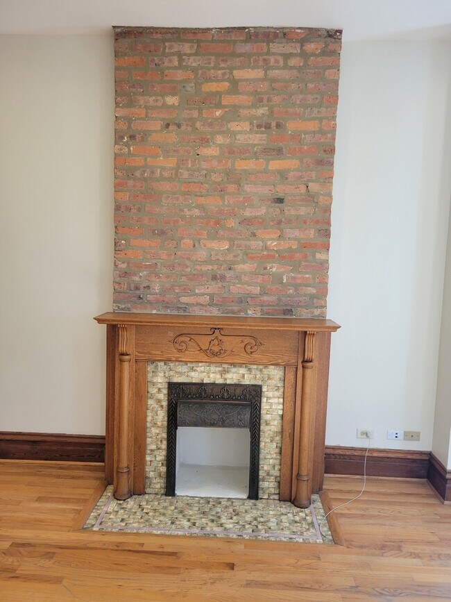 Building Photo - 1931 S St Louis Ave